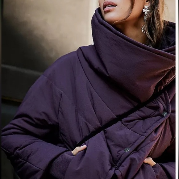Free People We the Free Kalida Puffer Coat Jacket in Purple- Oversized - Picture 2 of 5